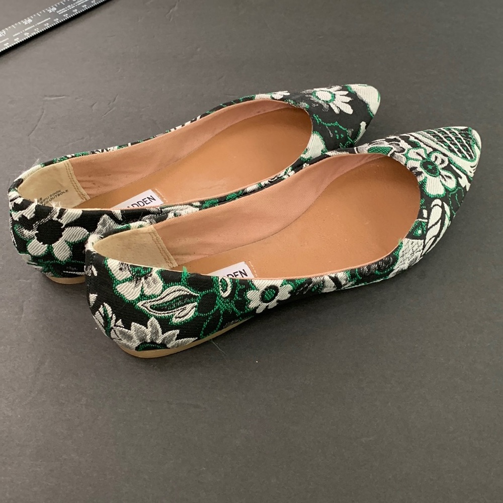 Steve Madden Haanna brocade flats. Sz 7.5